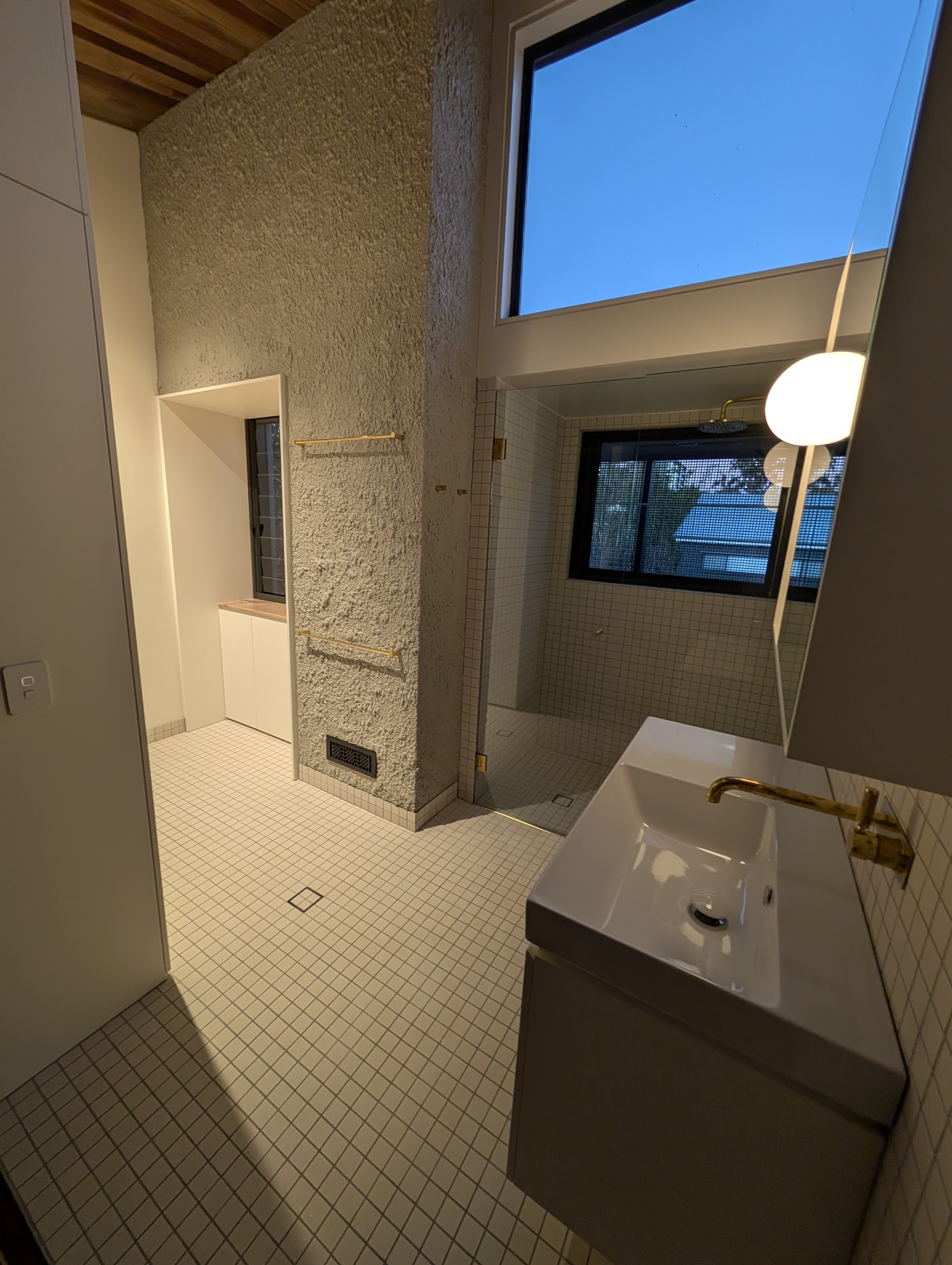 Builders clean West End - Final touches